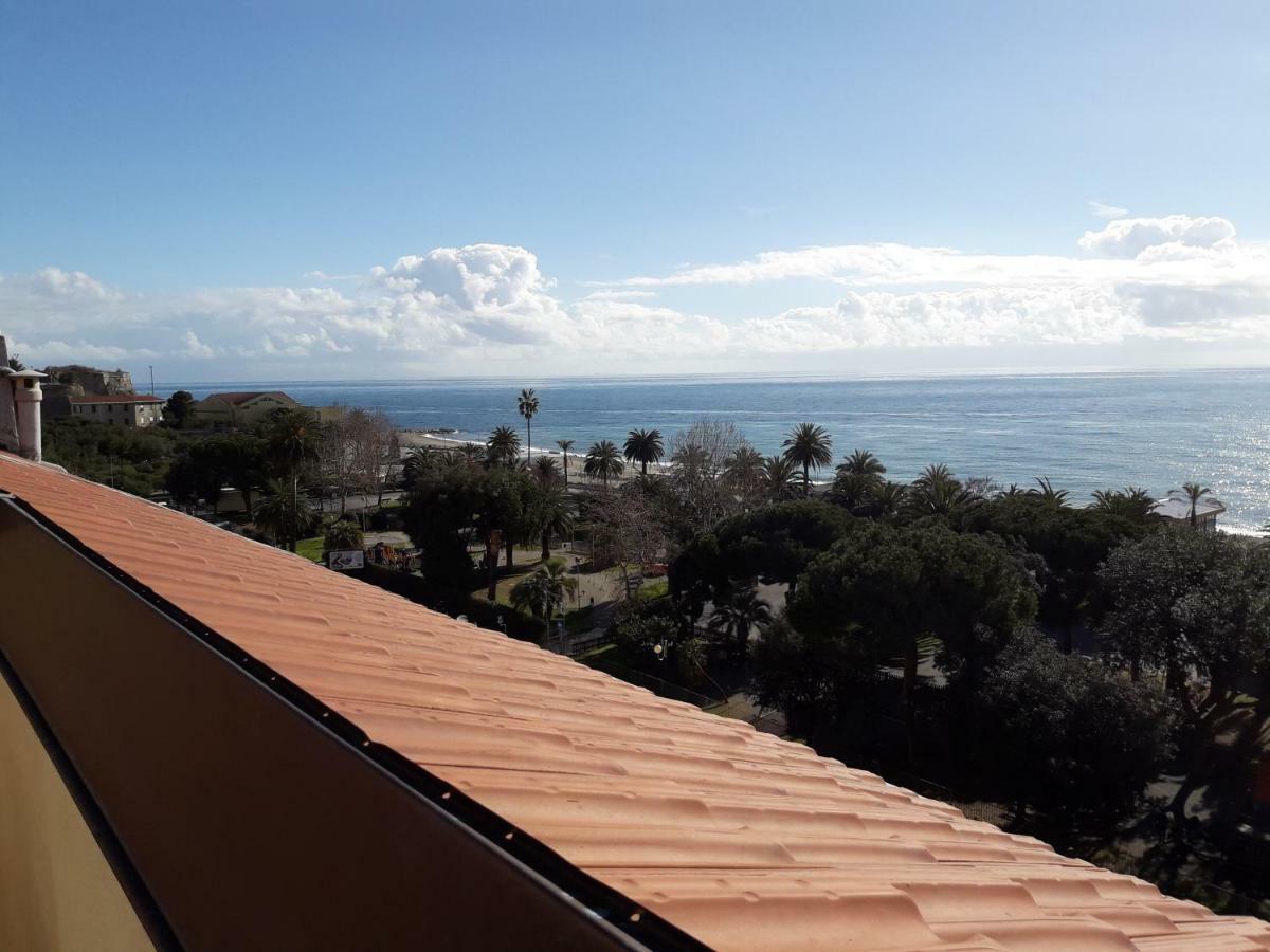 Skyline, Casa Vacanze Savone Extérieur photo