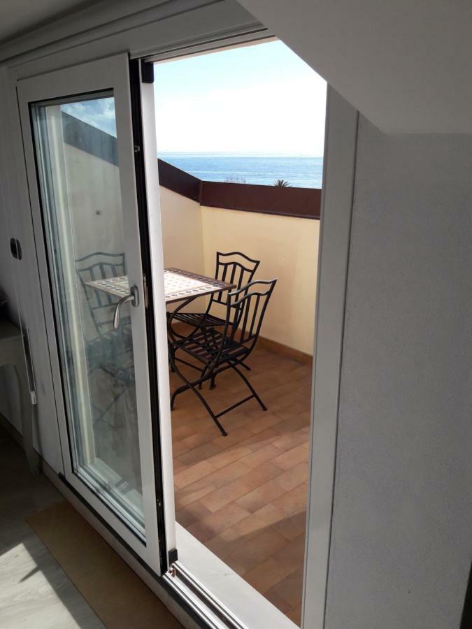 Skyline, Casa Vacanze Savone Extérieur photo